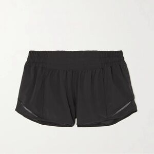 Lululemon Hotty Hot Low Rise Shorts 2’